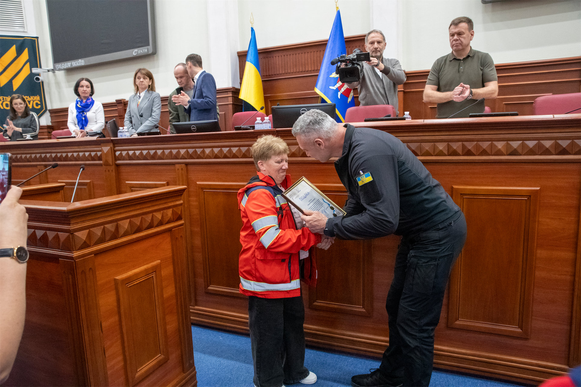 У Києві з нагоди Всесвітнього дня екстреної допомоги відзначили працівників столичної служби «екстренки».-27