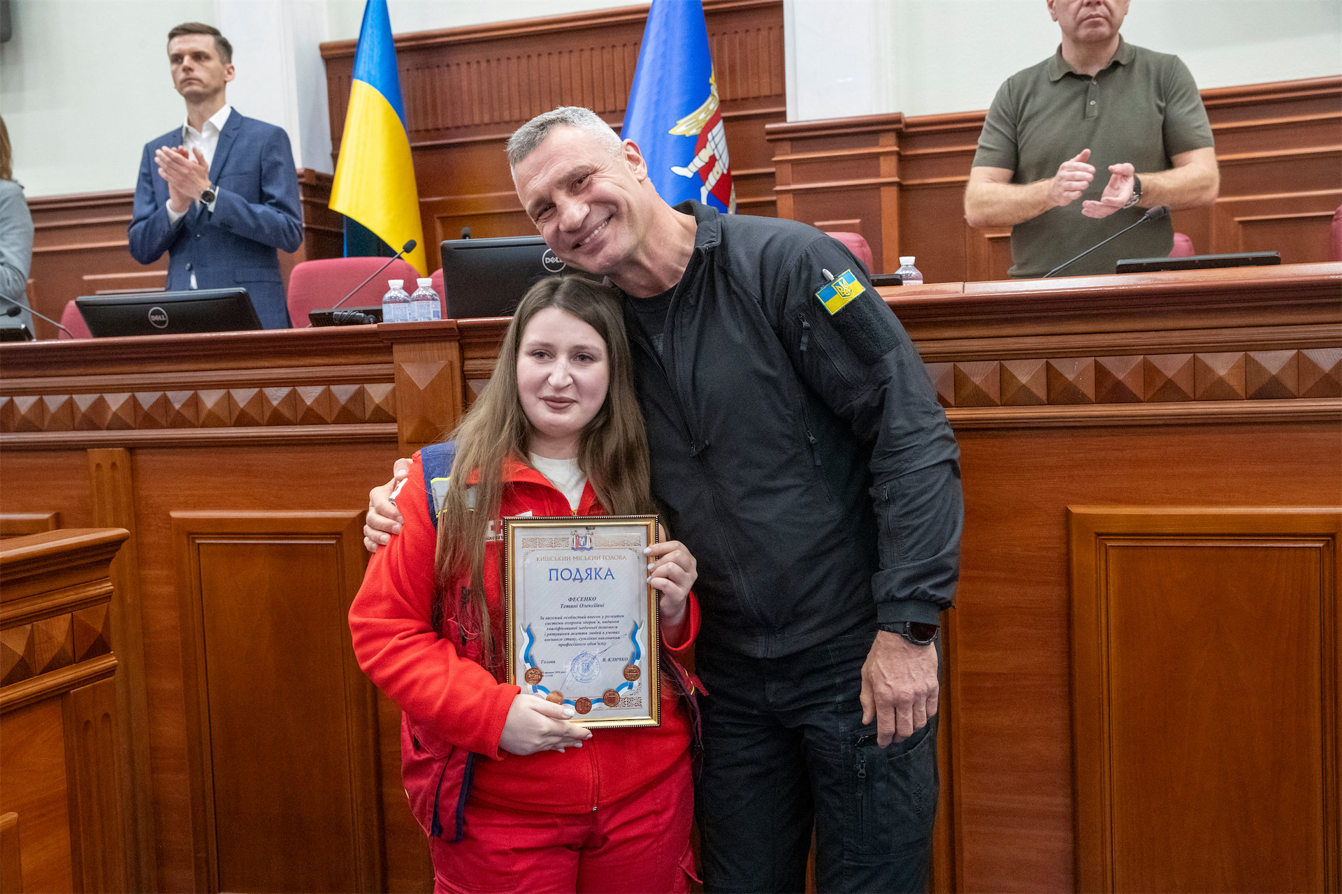 У Києві з нагоди Всесвітнього дня екстреної допомоги відзначили працівників столичної служби «екстренки».-9